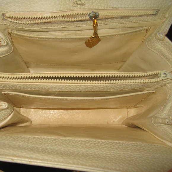 ❤️60s GUCCI TOP HANDLE BAG Purse Pebbled White Leather +Gucci Crest … - Picture 6 of 6